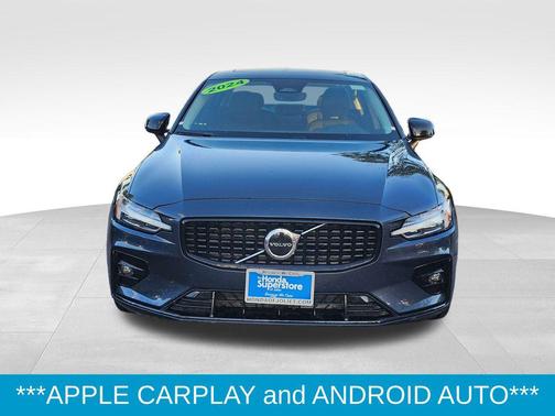 2024 Volvo S60 B5 Core Dark Theme
