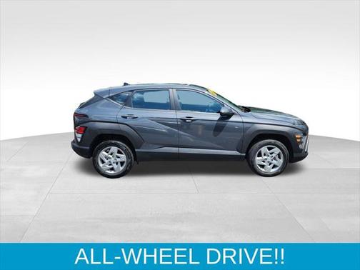 2024 Hyundai KONA SE