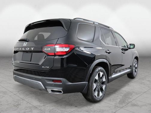 Black 2026 Honda Pilot Elite