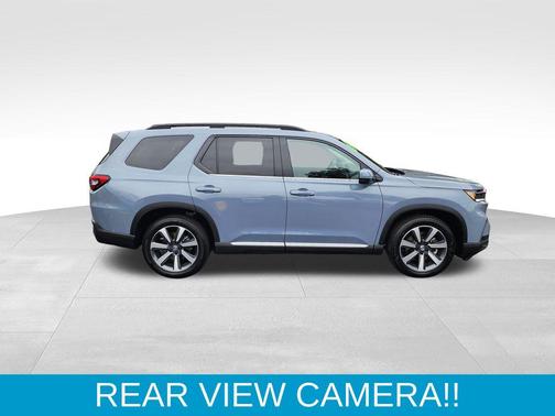 2025 Honda Pilot Touring 8-Passenger