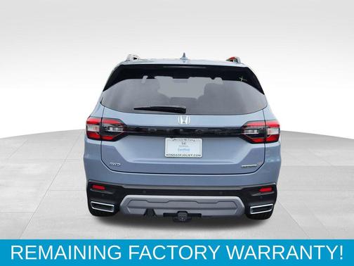 2025 Honda Pilot Touring 8-Passenger