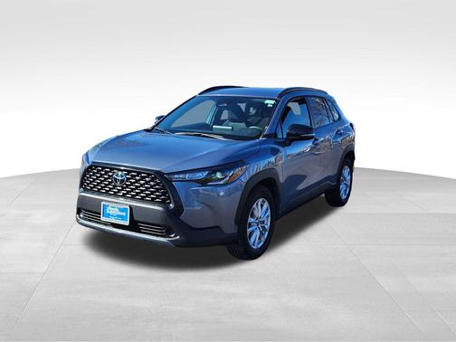 2025 Toyota Corolla Cross LE