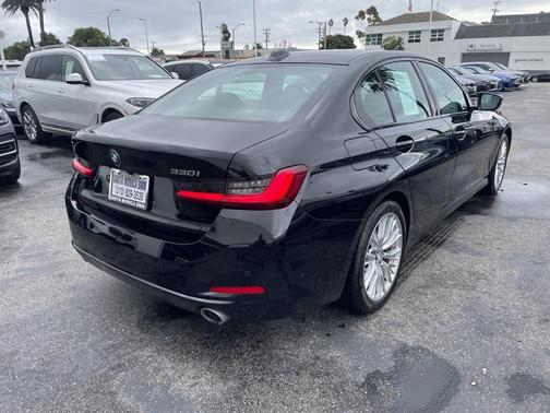 2023 BMW 330 330i