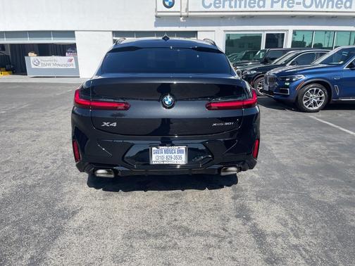 2025 BMW X4 xDrive30i