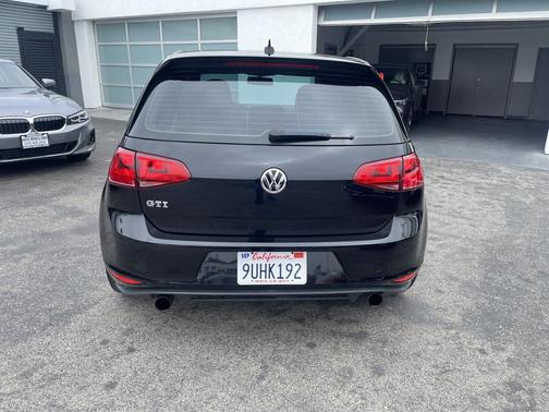 2016 Volkswagen Golf GTI 2.0T S 4-Door