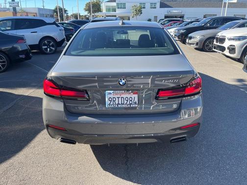2022 BMW 540 i
