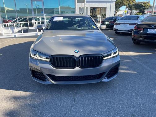2022 BMW 540 i