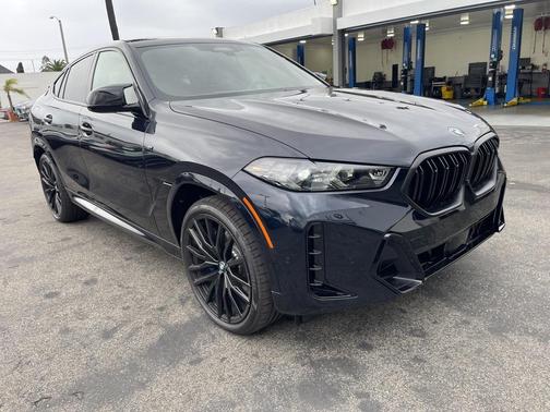 2026 BMW X6 M60i