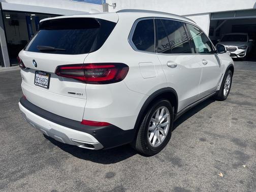 2023 BMW X5 sDrive40i