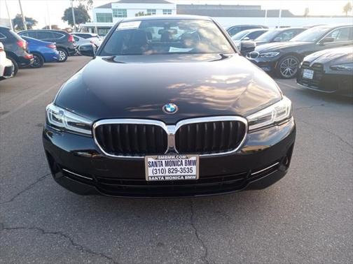 2022 BMW 530 i