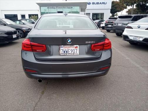 2017 BMW 320 i