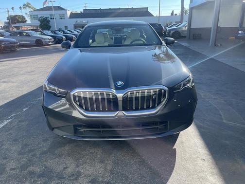 2026 BMW i5 eDrive40