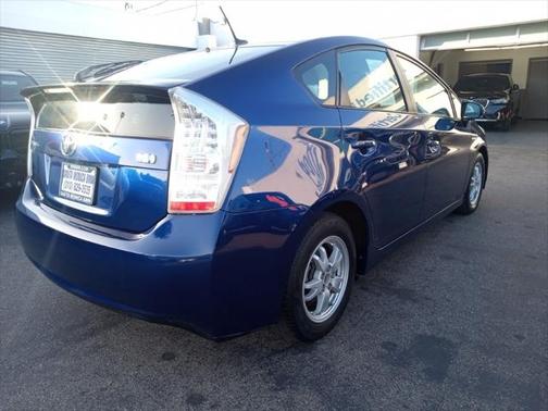 2011 Toyota Prius III