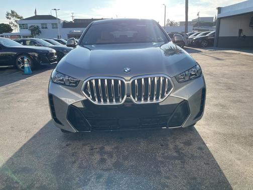 2026 BMW X6 xDrive40i