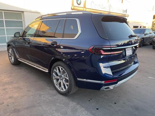 2026 BMW X7 xDrive40i