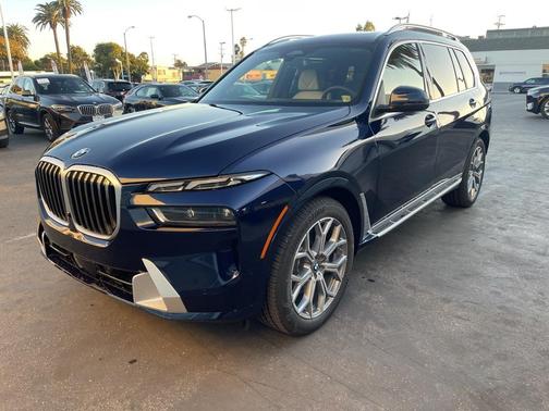 2026 BMW X7 xDrive40i