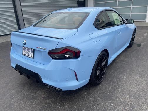 2025 BMW M240 i