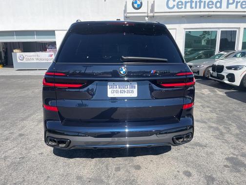 2026 BMW X7 M60i