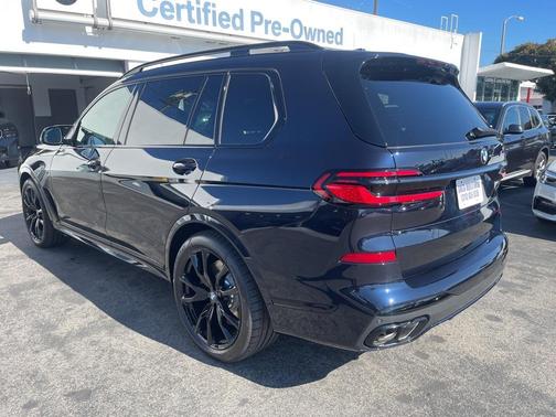 2026 BMW X7 M60i
