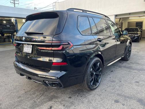2026 BMW X7 M60i