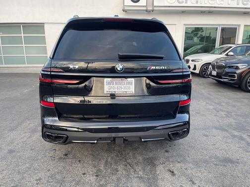2026 BMW X7 M60i