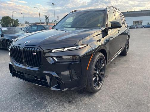 2026 BMW X7 M60i