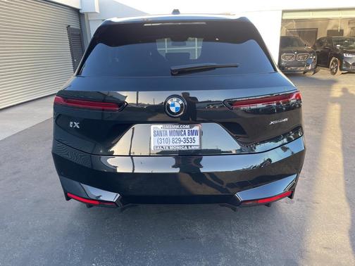 2026 BMW iX xDrive45