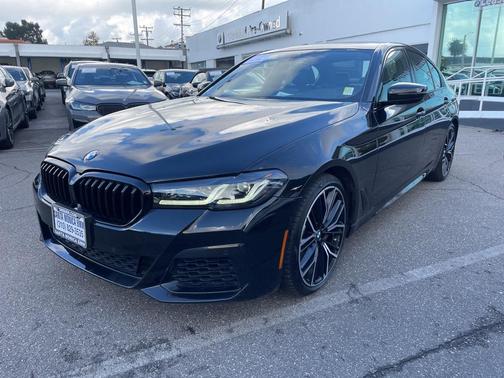 2021 BMW 540 540i
