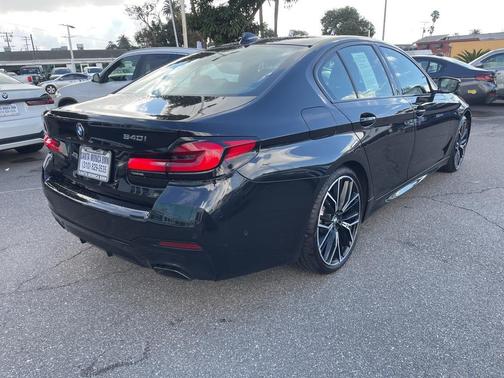 2021 BMW 540 540i