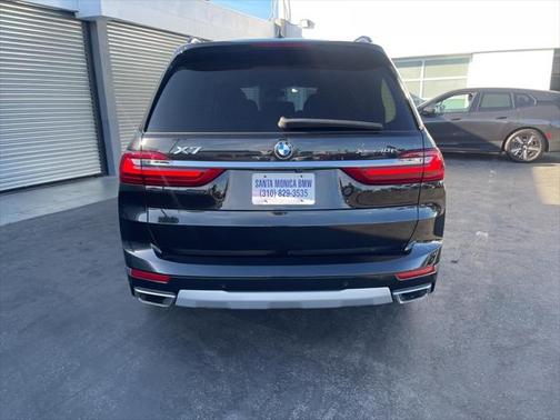 2022 BMW X7 xDrive40i