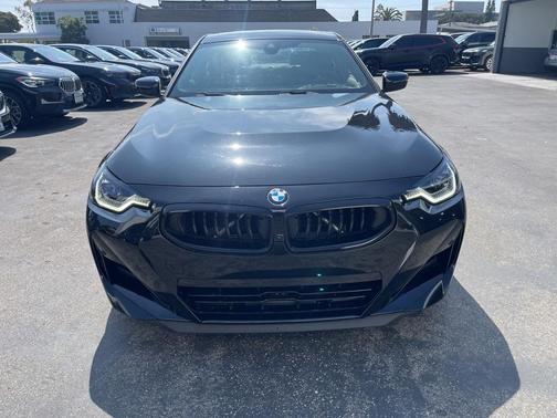 2025 BMW 230 i