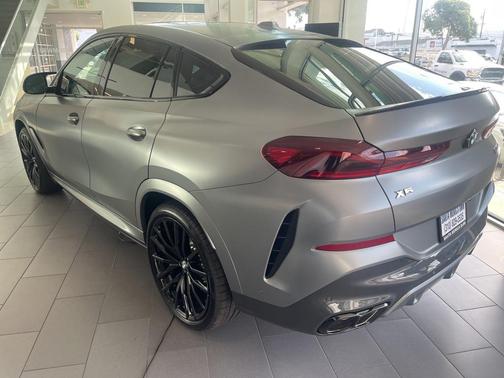 2026 BMW X6 M60i