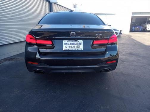 2022 BMW 530 i