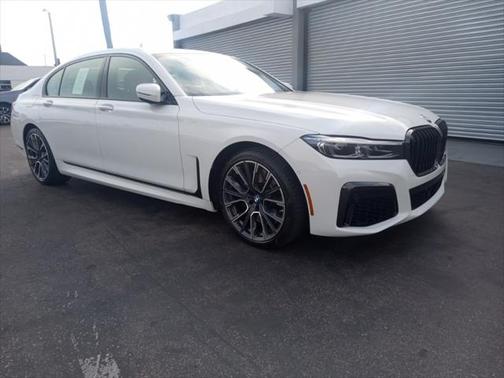 2022 BMW 750 i xDrive