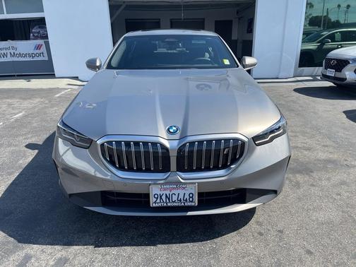2024 BMW i5 eDrive40