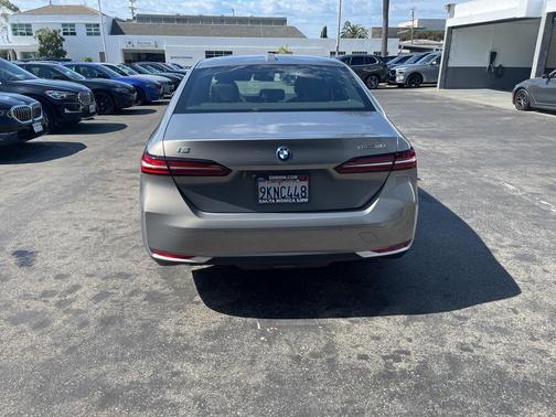2024 BMW i5 eDrive40