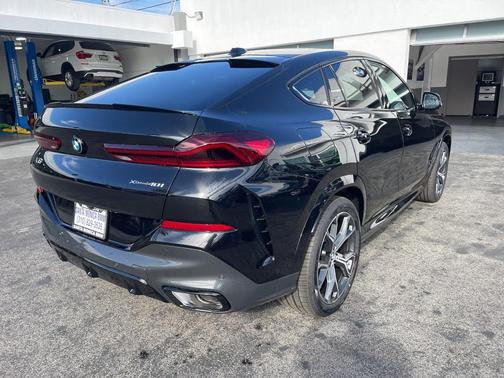 2026 BMW X6 xDrive40i