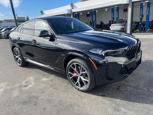 2026 BMW X6 xDrive40i