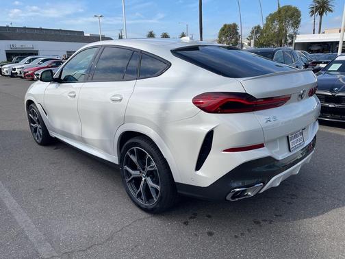 2026 BMW X6 xDrive40i