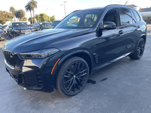 2025 BMW X5 M60i