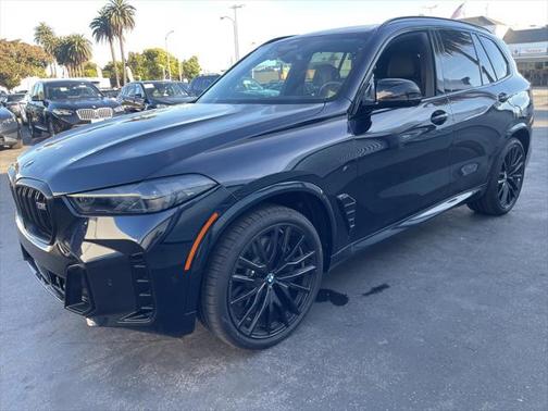 2025 BMW X5 M60i