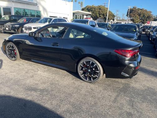 2026 BMW M440 i