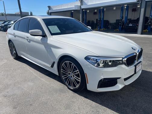 2019 BMW 540 540i