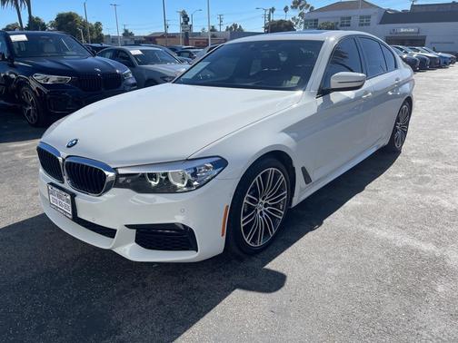2019 BMW 540 540i