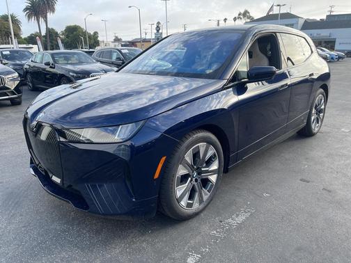 2026 BMW iX xDrive45