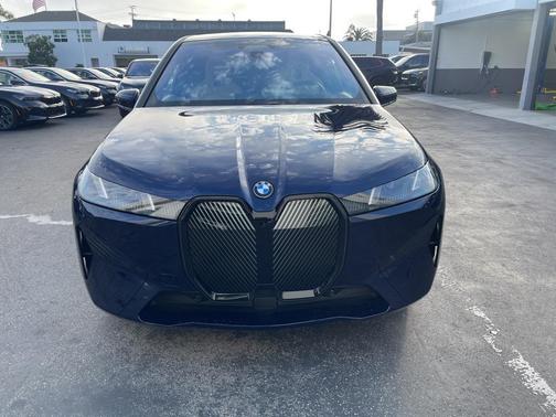 2026 BMW iX xDrive45