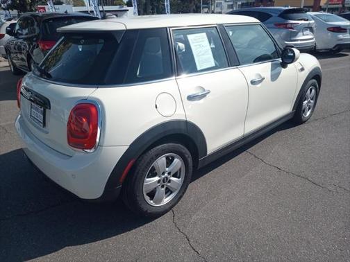 2021 MINI Hardtop Cooper