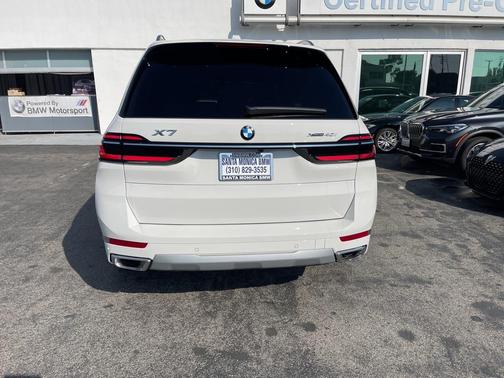2026 BMW X7 xDrive40i