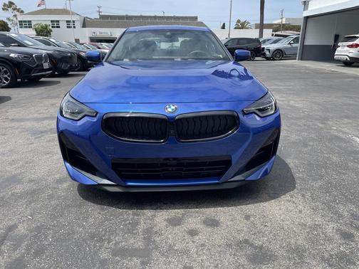 2025 BMW 230 i
