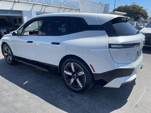 2022 BMW iX xDrive50